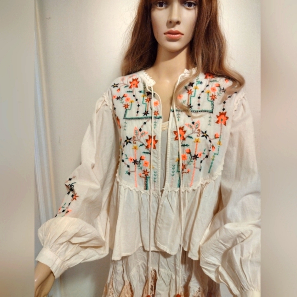 River Island Cream Embroidered Jacket, NWT, US 10